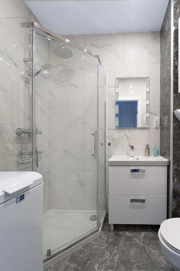 Aparta Lotnisko Wroclaw Ngoại thất bức ảnh