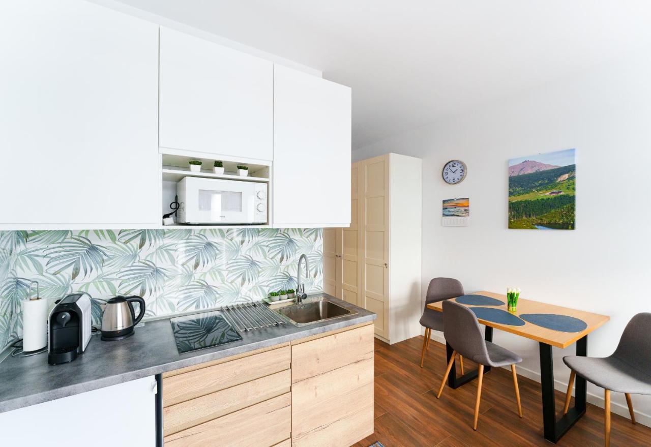 Aparta Lotnisko Wroclaw Ngoại thất bức ảnh